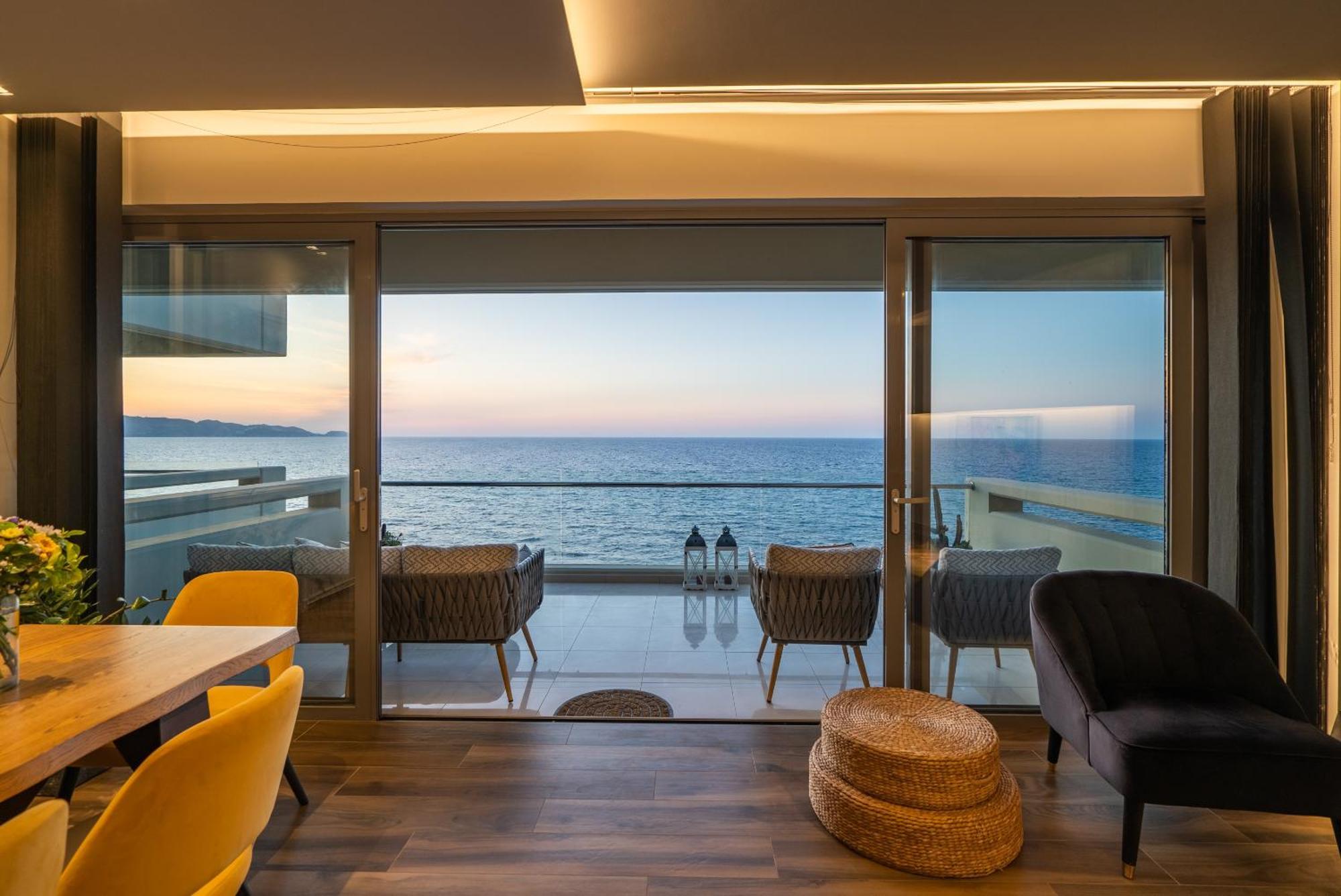 C.P. Luxury Suite Heraklion  Exterior photo